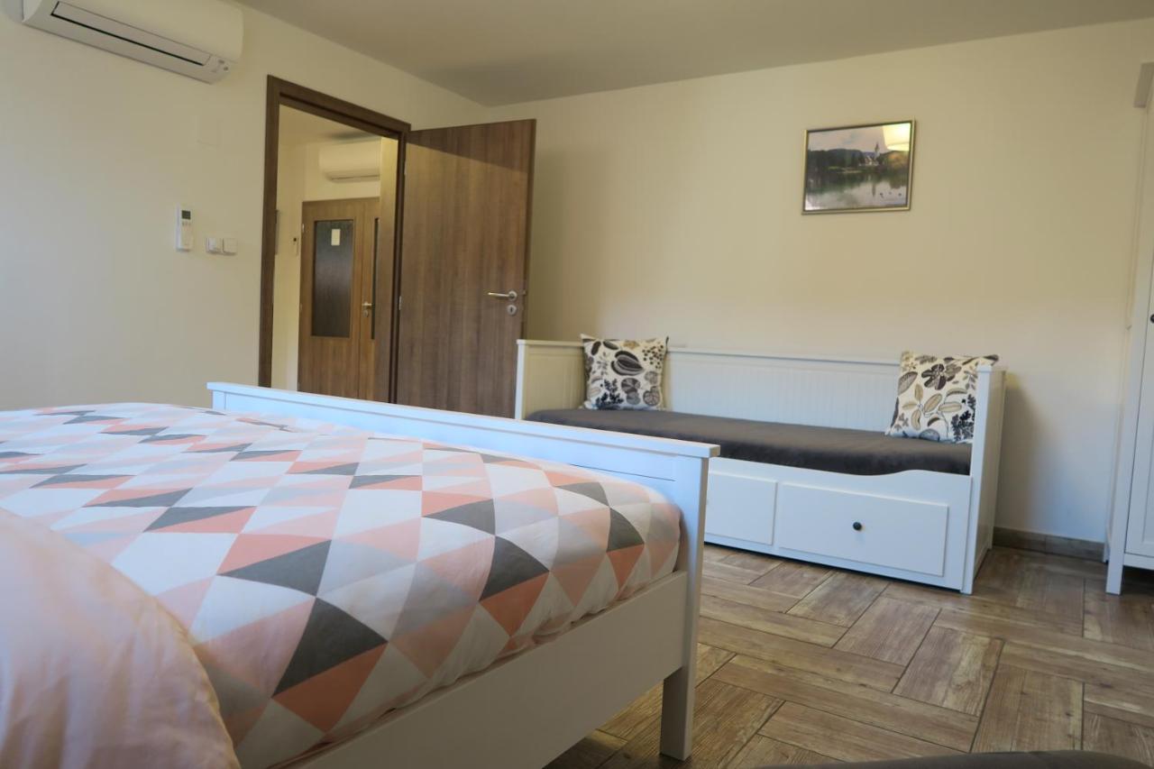 Apartman U Josefa Sušice Exterior foto